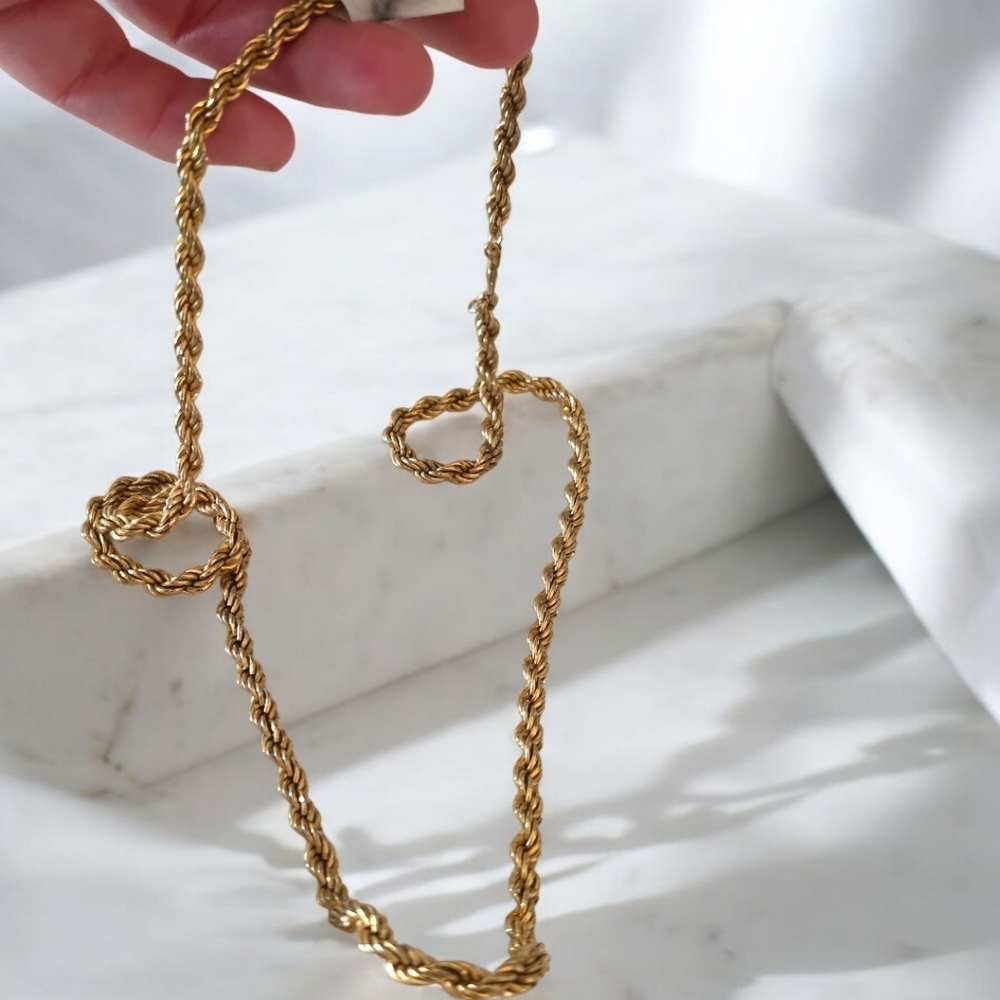 Vintage Monet Gold Rope Chain Necklace — Classic Twisted Chain, 1970s–1980s - Picture 4 of 16